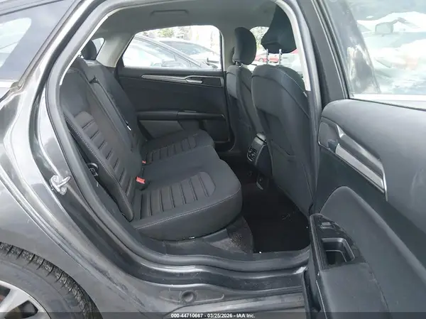 3FA6P0LU0HR277981 2017 FORD FUSION - Image 8