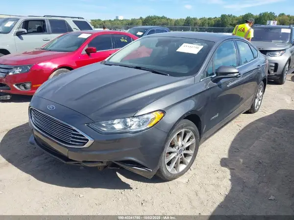 3FA6P0LU0HR301986 2017 FORD FUSION - Image 2