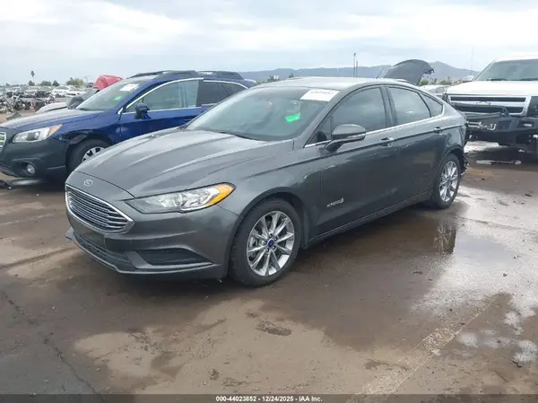 3FA6P0LU0HR319131 2017 FORD FUSION - Image 2