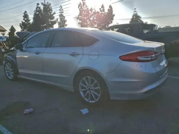 3FA6P0LU0HR323566 2017 FORD FUSION - Image 2