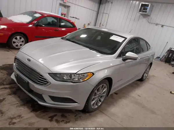 3FA6P0LU0HR337192 2017 FORD FUSION - Image 2