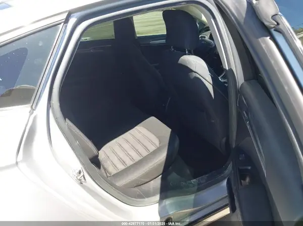 3FA6P0LU0HR358642 2017 FORD FUSION - Image 8