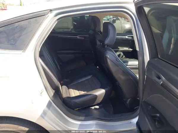 3FA6P0LU0HR374162 2017 FORD FUSION - Image 8