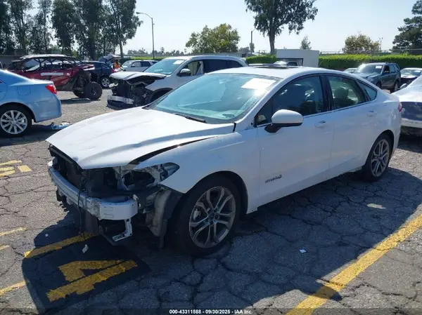 3FA6P0LU0HR382049 2017 FORD FUSION - Image 2