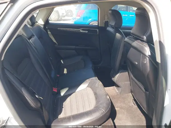 3FA6P0LU0HR382049 2017 FORD FUSION - Image 8