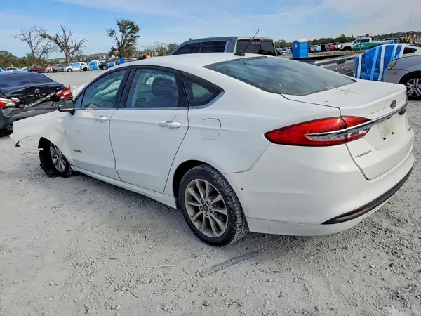 3FA6P0LU0HR385534 2017 FORD FUSION - Image 2