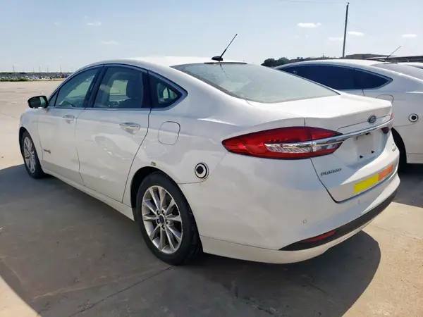 3FA6P0LU0HR410142 2017 FORD FUSION - Image 2