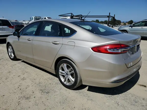 3FA6P0LU0JR111059 2018 FORD FUSION - Image 2
