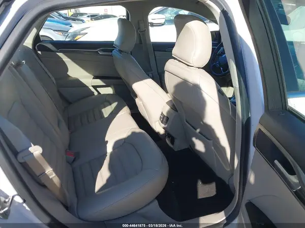 3FA6P0LU0JR115533 2018 FORD FUSION - Image 8