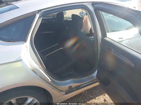 3FA6P0LU0JR128122 2018 FORD FUSION - Image 8