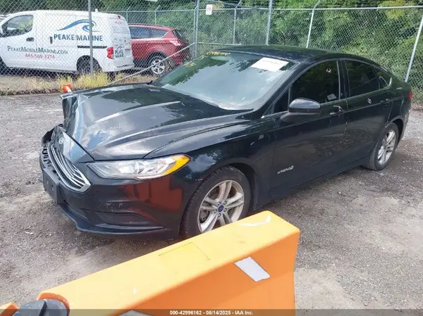 3FA6P0LU0JR137581 2018 FORD FUSION - Image 2
