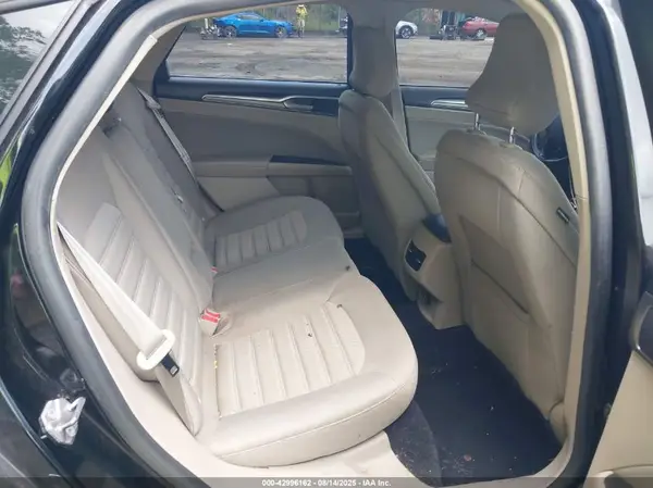3FA6P0LU0JR137581 2018 FORD FUSION - Image 8
