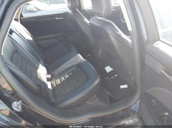 3FA6P0LU0JR155739 2018 FORD FUSION - Image 8