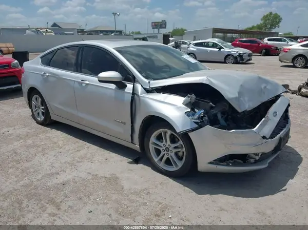 3FA6P0LU0JR169897 2018 FORD FUSION - Image 1