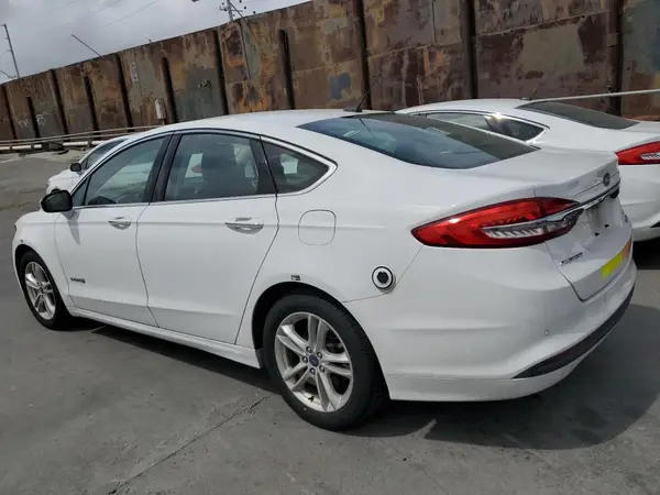3FA6P0LU0JR171715 2018 FORD FUSION - Image 2