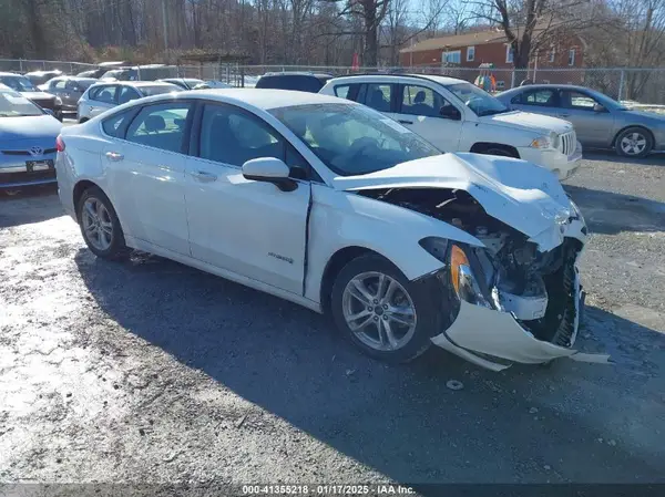 3FA6P0LU0JR172203 2018 FORD FUSION - Image 1