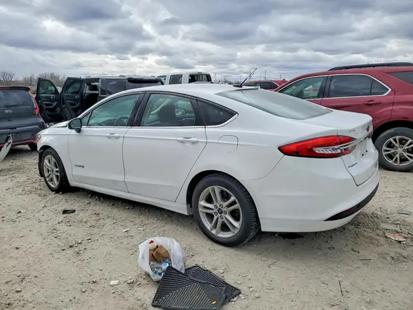 3FA6P0LU0JR188143 2018 FORD FUSION - Image 2