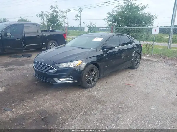 3FA6P0LU0JR207306 2018 FORD FUSION - Image 2