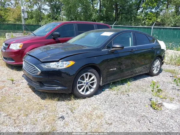 3FA6P0LU0JR208102 2018 FORD FUSION - Image 2