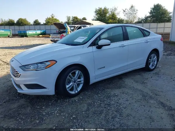 3FA6P0LU0JR208598 2018 FORD FUSION - Image 2