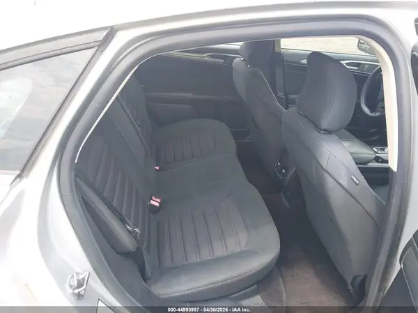 3FA6P0LU0JR209220 2018 FORD FUSION - Image 8