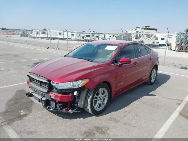 3FA6P0LU0JR218273 2018 FORD FUSION - Image 2