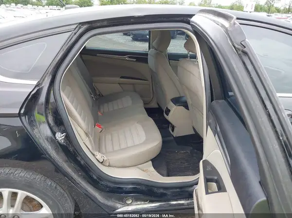 3FA6P0LU0JR220203 2018 FORD FUSION - Image 8