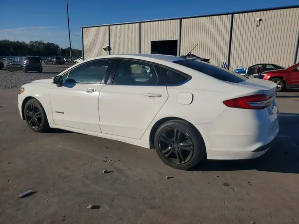 3FA6P0LU0JR225837 2018 FORD FUSION - Image 2
