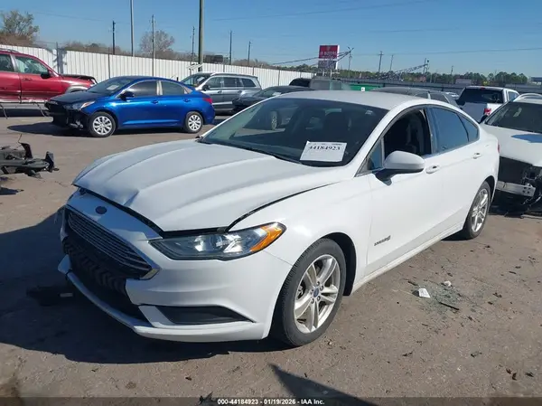 3FA6P0LU0JR235249 2018 FORD FUSION - Image 2