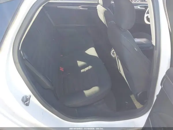 3FA6P0LU0JR235249 2018 FORD FUSION - Image 8