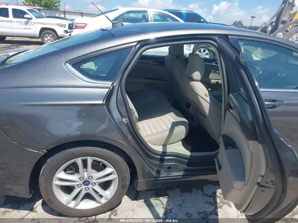 3FA6P0LU0JR235297 2018 FORD FUSION - Image 8