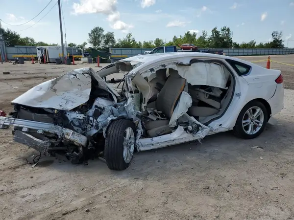 3FA6P0LU0JR243447 2018 FORD FUSION - Image 1