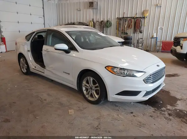 3FA6P0LU0JR247871 2018 FORD FUSION - Image 1