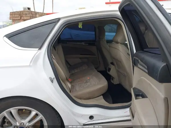 3FA6P0LU0JR249569 2018 FORD FUSION - Image 8
