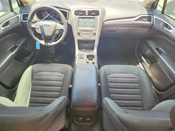3FA6P0LU0JR260037 2018 FORD FUSION - Image 8