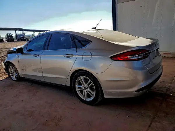 3FA6P0LU0JR281230 2018 FORD FUSION - Image 2