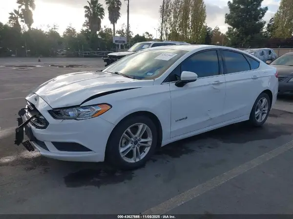 3FA6P0LU0JR284709 2018 FORD FUSION - Image 2