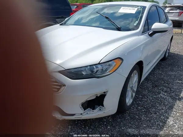 3FA6P0LU0KR108034 2019 FORD FUSION - Image 2
