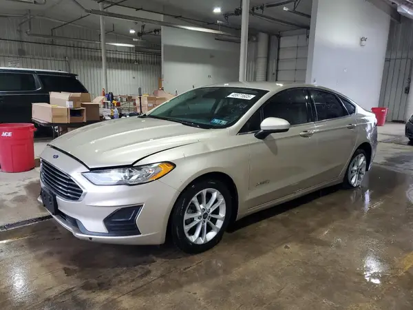 3FA6P0LU0KR109832 2019 FORD FUSION - Image 1