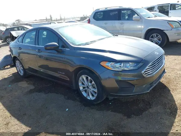 3FA6P0LU0KR120040 2019 FORD FUSION - Image 1