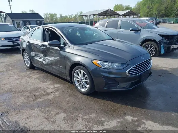 3FA6P0LU0KR125609 2019 FORD FUSION - Image 1
