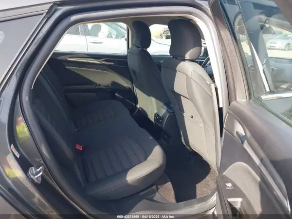 3FA6P0LU0KR125609 2019 FORD FUSION - Image 8