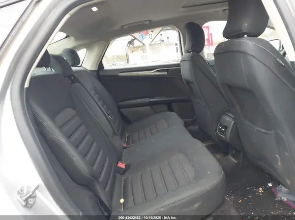 3FA6P0LU0KR140112 2019 FORD FUSION - Image 8