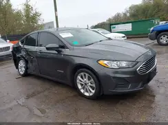 3FA6P0LU0KR152437 2019 FORD FUSION