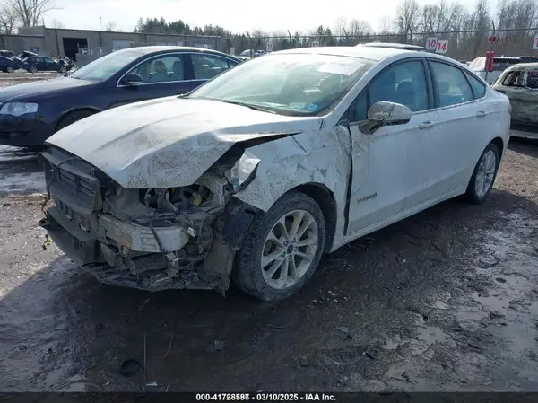 3FA6P0LU0KR158528 2019 FORD FUSION - Image 2