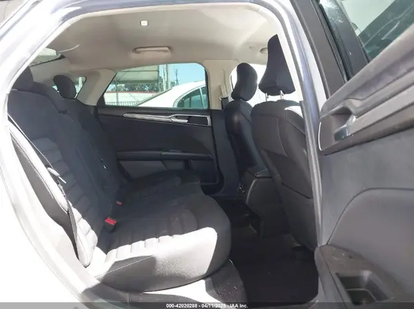 3FA6P0LU0KR174339 2019 FORD FUSION - Image 8