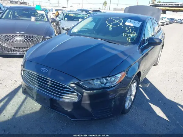 3FA6P0LU0KR175250 2019 FORD FUSION - Image 2
