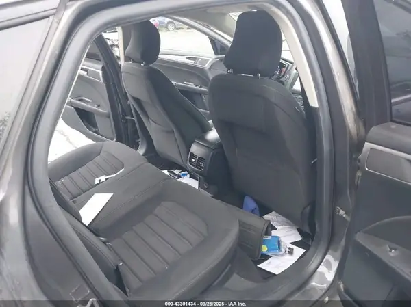 3FA6P0LU0KR175250 2019 FORD FUSION - Image 8