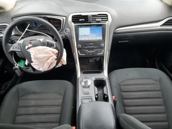 3FA6P0LU0KR196874 2019 FORD FUSION - Image 8