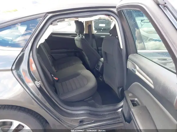 3FA6P0LU0KR197832 2019 FORD FUSION - Image 8